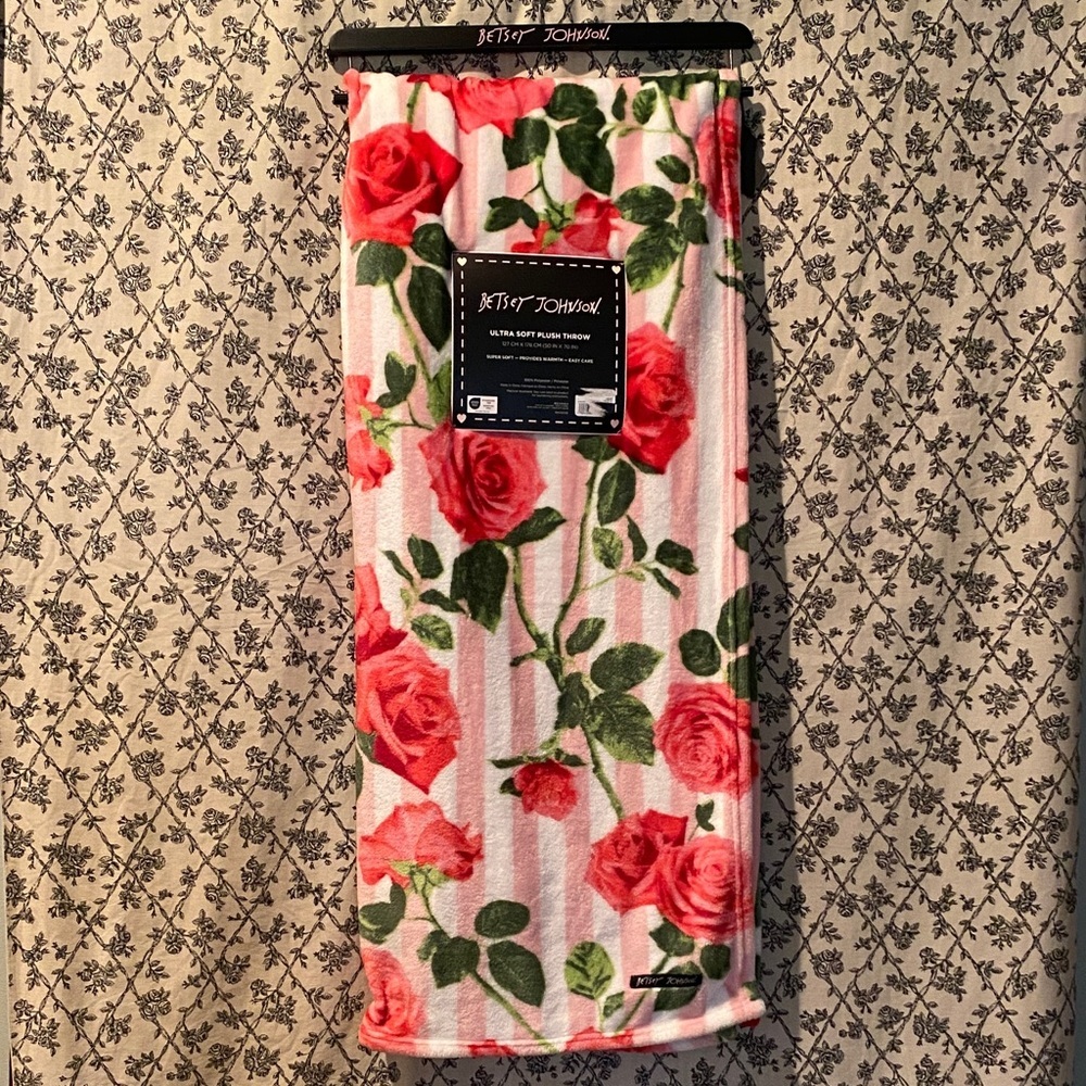Betsey Johnson Rose Print Throw Blanket